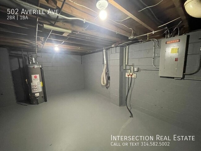 Building Photo - 502 Averill Ave