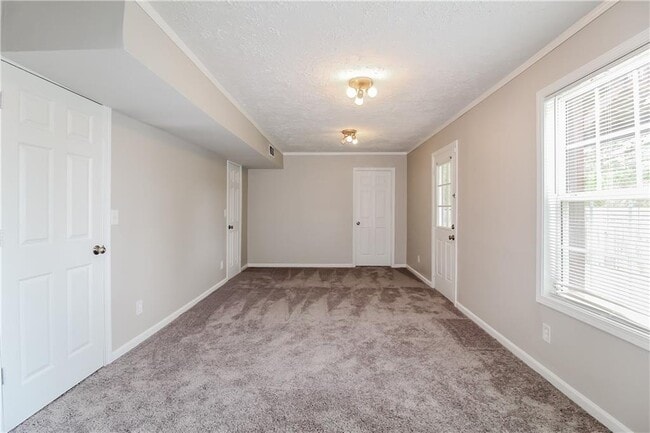 Building Photo - 810 Tucker Trail