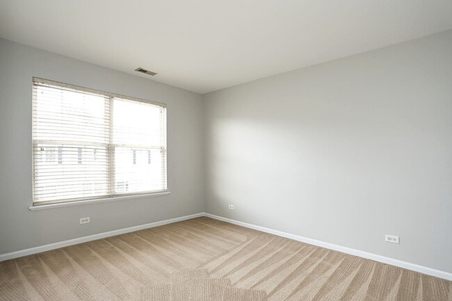 Building Photo - 753 Thornbury Ct