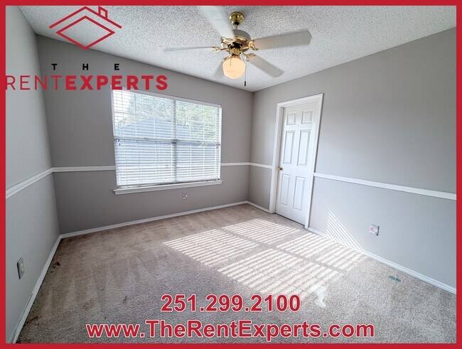 Building Photo - 7210 Ashmoor Dr N