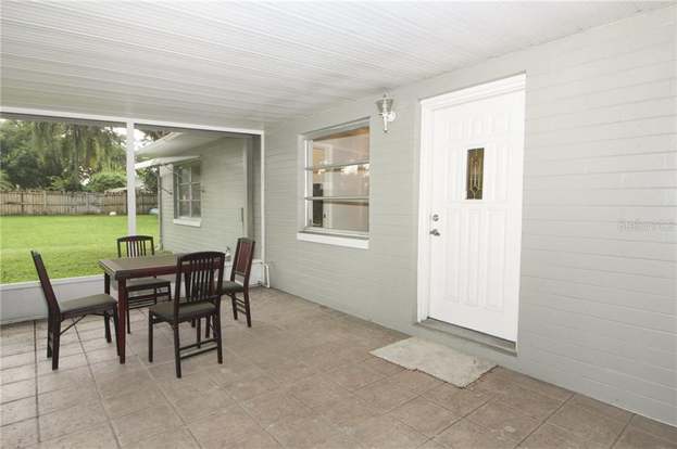 Building Photo - 2240 Valencia Rd