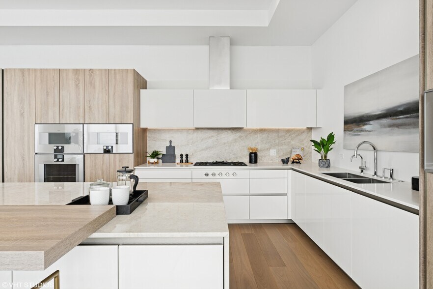 Building Photo - 363 E Wacker Dr