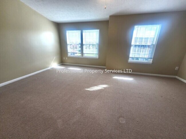 Building Photo - 5351 Regal Ct