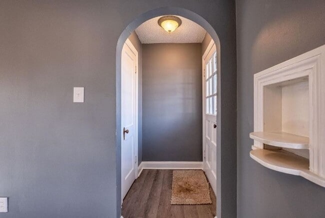 Building Photo - For Rent – 3-Bedroom Home with Basement & ...