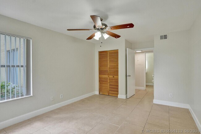 Building Photo - 12650 Vista Isles Dr