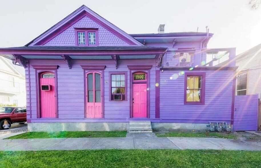 Building Photo - 1035 N Derbigny St