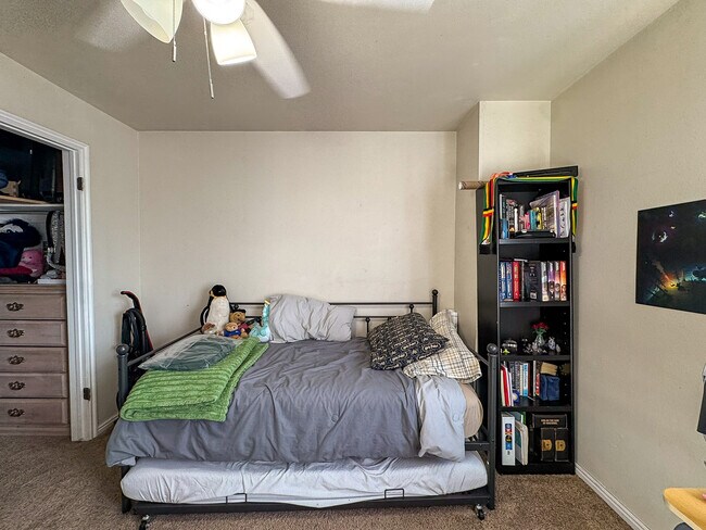 Building Photo - 515 N 200 E