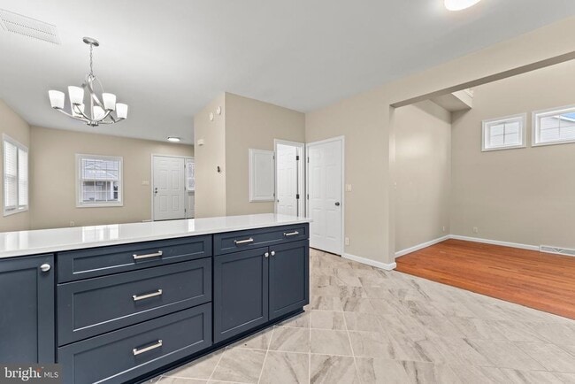 Building Photo - 7201 Old Friendship Way