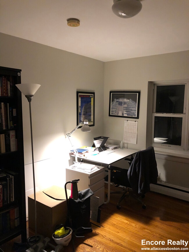 Building Photo - 65 Chiswick Rd