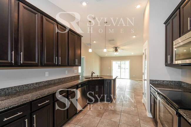 Building Photo - Carve Out a Great Life Here!