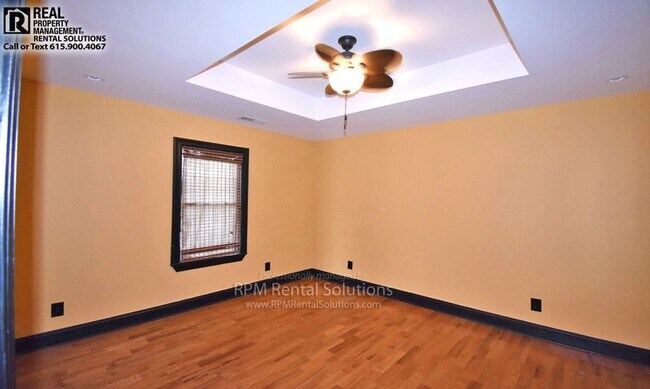 Building Photo - 3BR/2BA one level, carport+detached garage/workshop, washer/dryer included, on 1.6 acres in M'boro!
