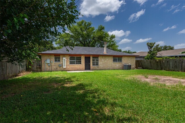 Building Photo - 11710 Old Telegraph Rd