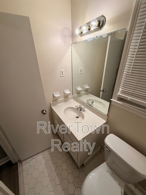 Building Photo - 4987 Scenicwood Cove