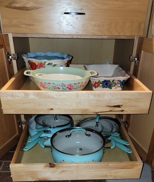 Building Photo - 412 N Edwards St