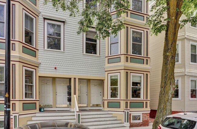 Building Photo - 283 Western Ave