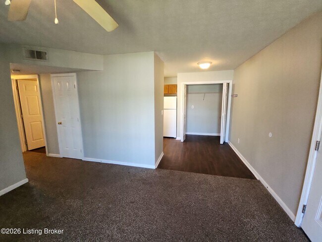 Building Photo - 4103 Blue Lick Ct
