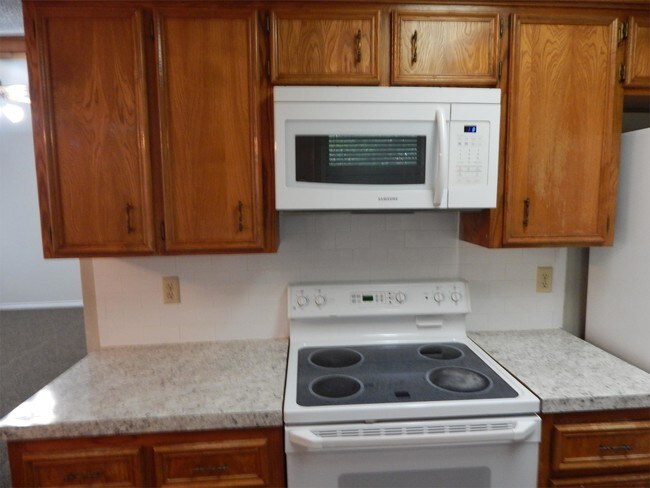 Building Photo - 4503 River Oaks Dr