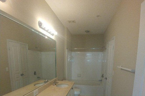 Master Bathroom - 10 Perimeter Summit Blvd