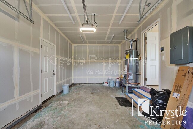 Building Photo - 1007 Maple Ave