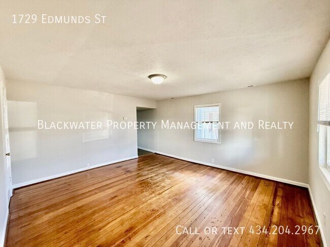 Building Photo - 1729 Edmunds St