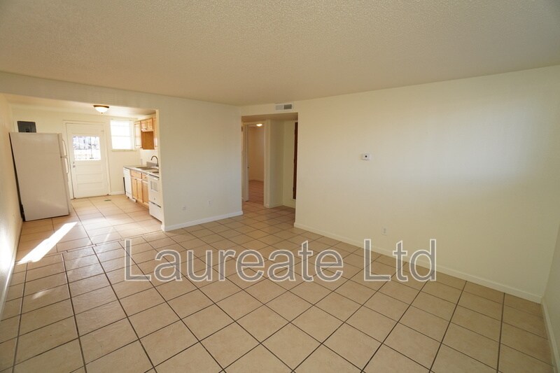 Building Photo - 1124 Rosemary St