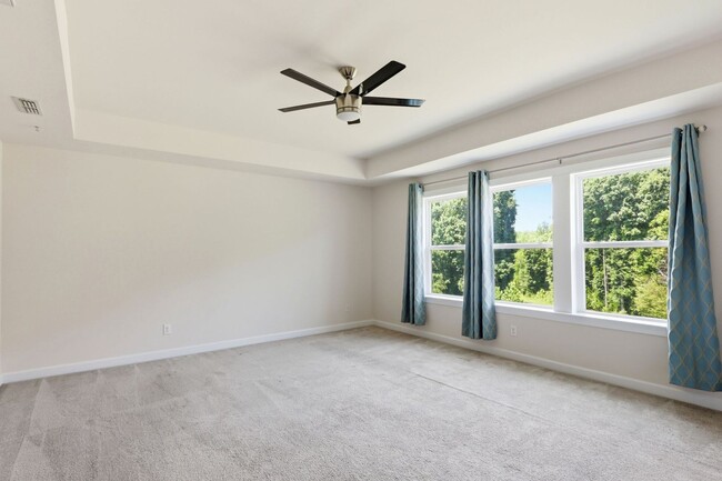 Building Photo - 304 Atwood Dr