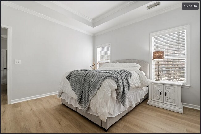Building Photo - 3143 Enclave Ln
