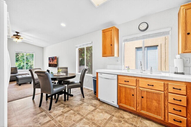 Building Photo - 82587 Delano Dr