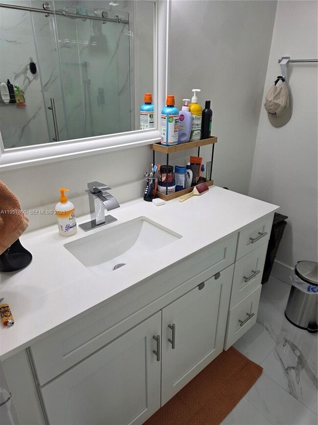 Building Photo - 6904 SW 114th Pl