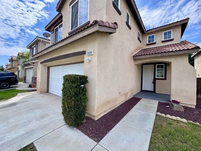 Building Photo - 4 Bedroom Menifee home on Menifee Lakes Go...