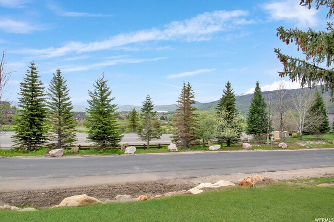 Building Photo - 3615 N Wolf Creek Dr