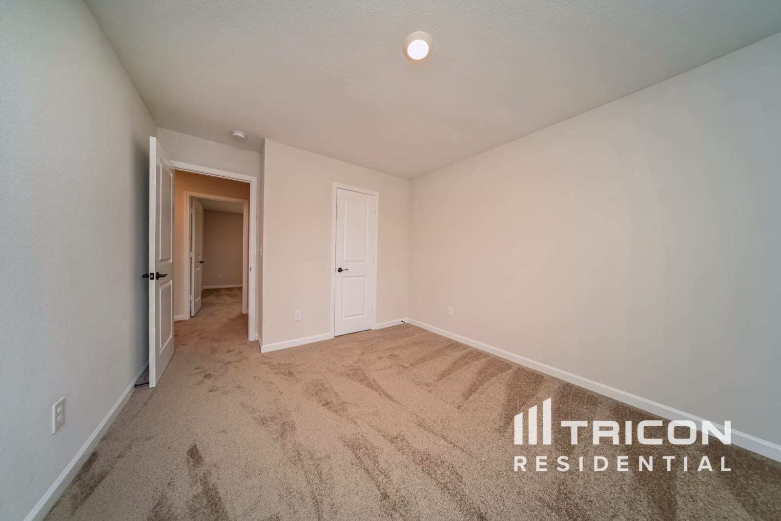 Building Photo - 966 Minden Terrace