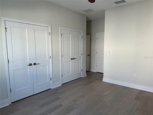 Building Photo - 837 Calla Terrace N