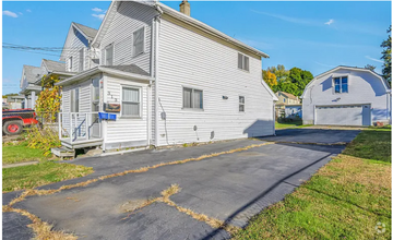 Building Photo - Newly Renovated 2 Bed/1 Bath Single Family...