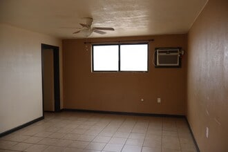 Building Photo - 9250 E Joy Ave