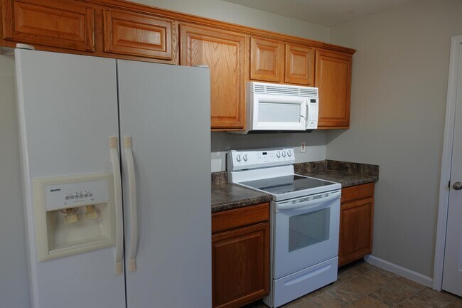 Building Photo - 139 Stockbridge Dr