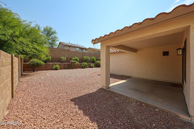 Building Photo - 12848 W Desert Mirage Dr