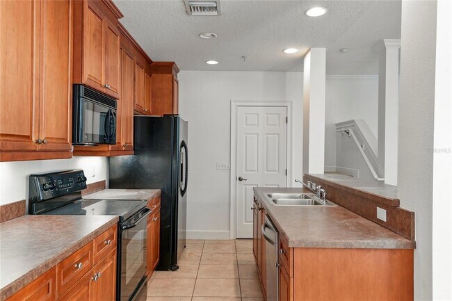 Building Photo - 1332 Lake Baldwin Ln