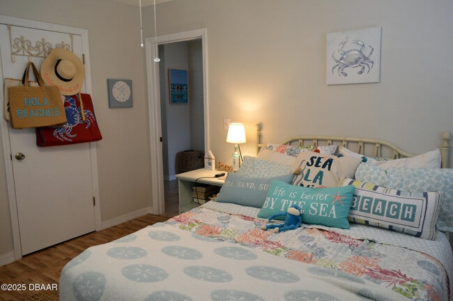 Building Photo - 64 Cardinal Dr