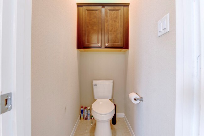 Building Photo - 9722 Victoria Rose Ln