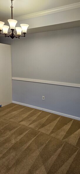 Building Photo - 4924 Bluffton Pky