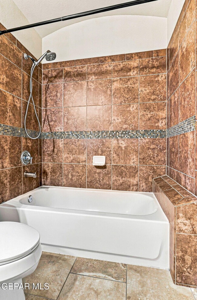 Building Photo - 7409 Dewberry Dr