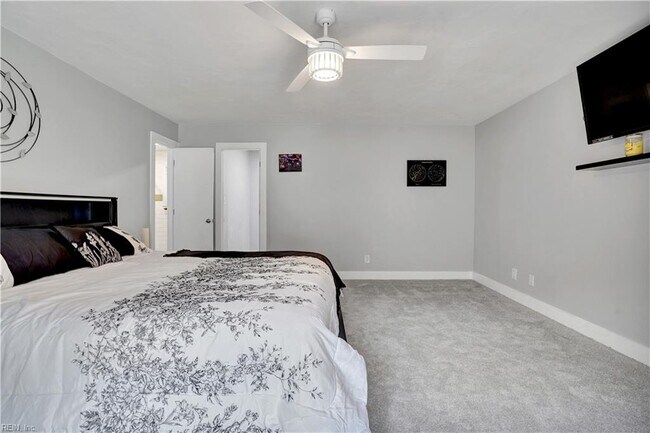 Building Photo - 1780 Valhalla Arch