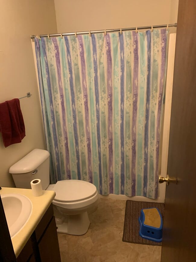 Building Photo - 2326 Golf Rd