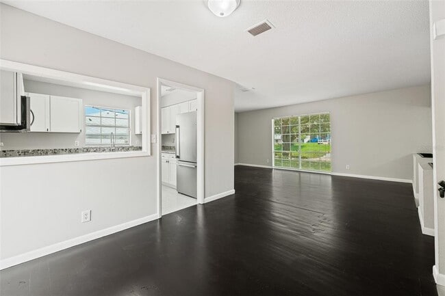 Building Photo - 47 Kathy Dr