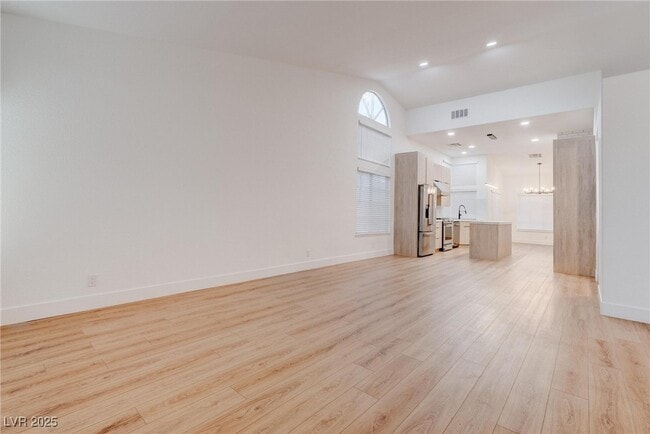 Building Photo - 8608 Highacre Dr