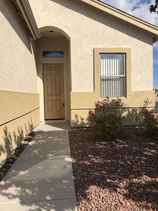 Building Photo - 5301 N Bremont Way