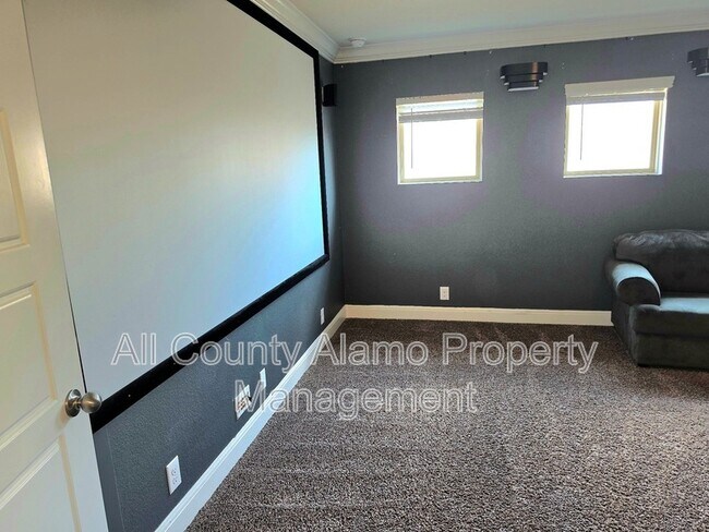 Building Photo - 216 Wexford
