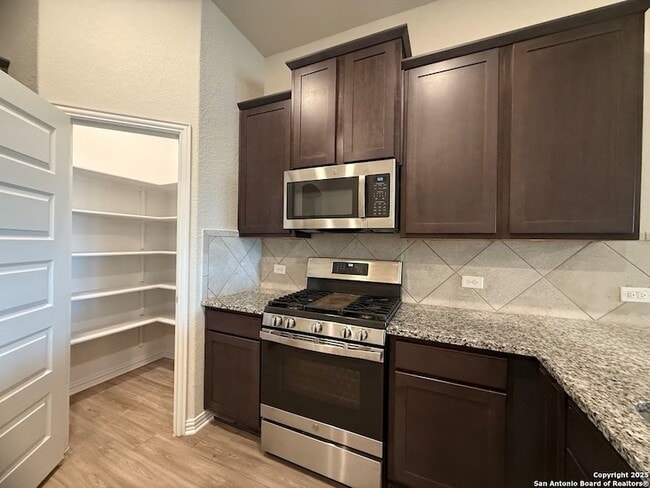 Building Photo - 5432 Cibolo Pass