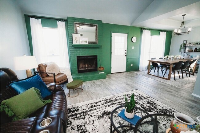 Building Photo - 2607 Rampart Loop